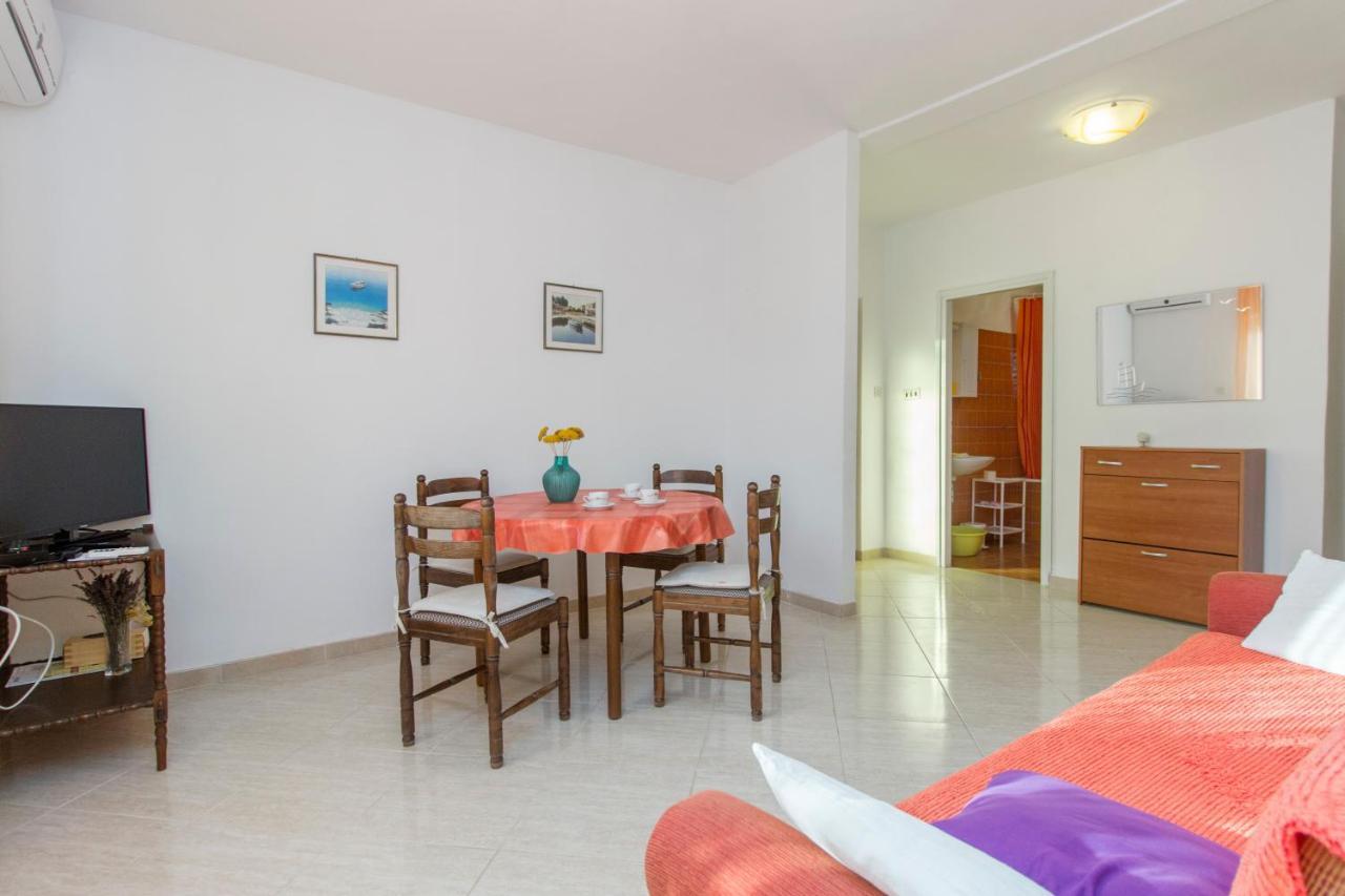 Apartments Ivan Vodice Bagian luar foto