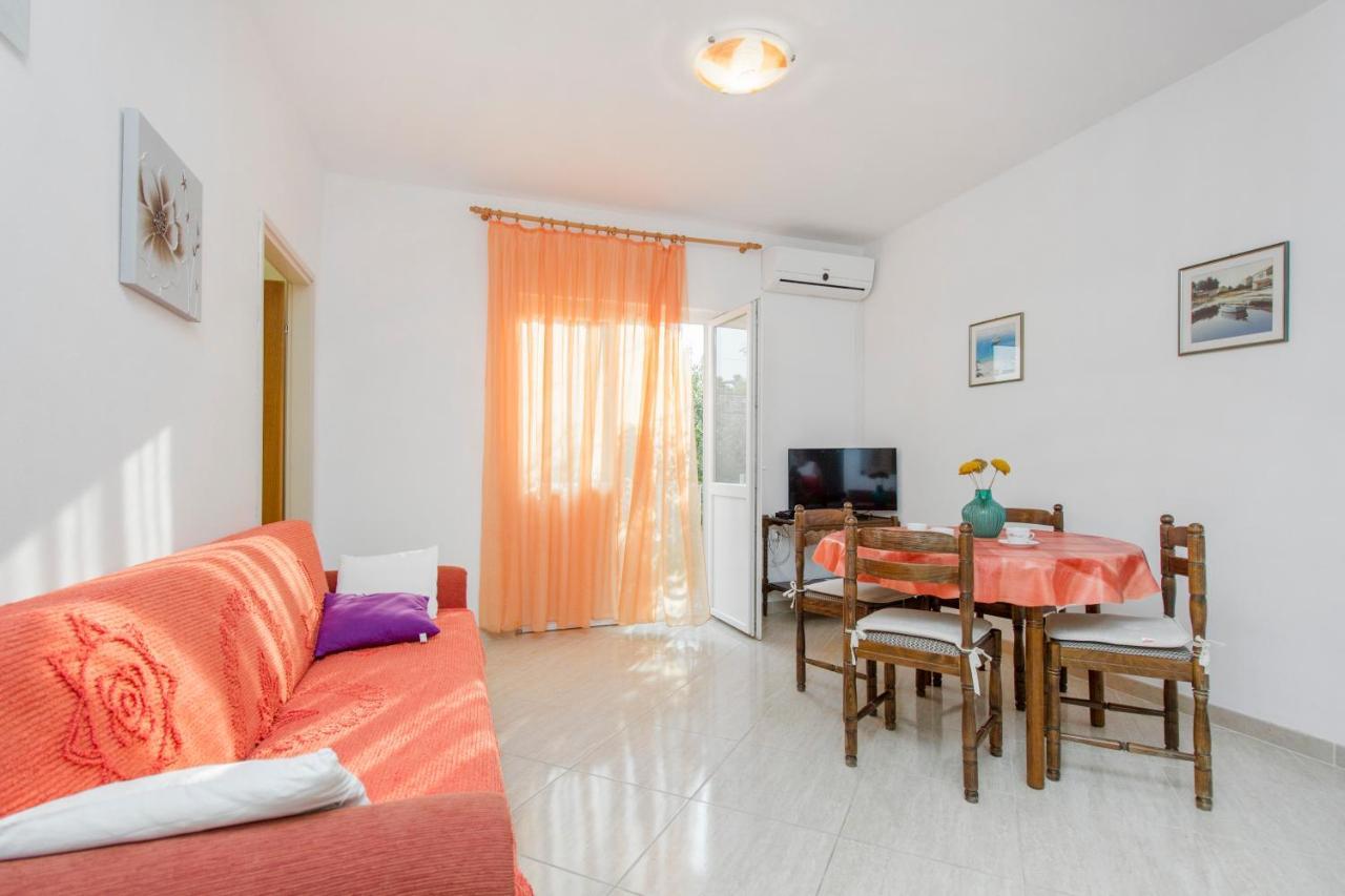 Apartments Ivan Vodice Bagian luar foto