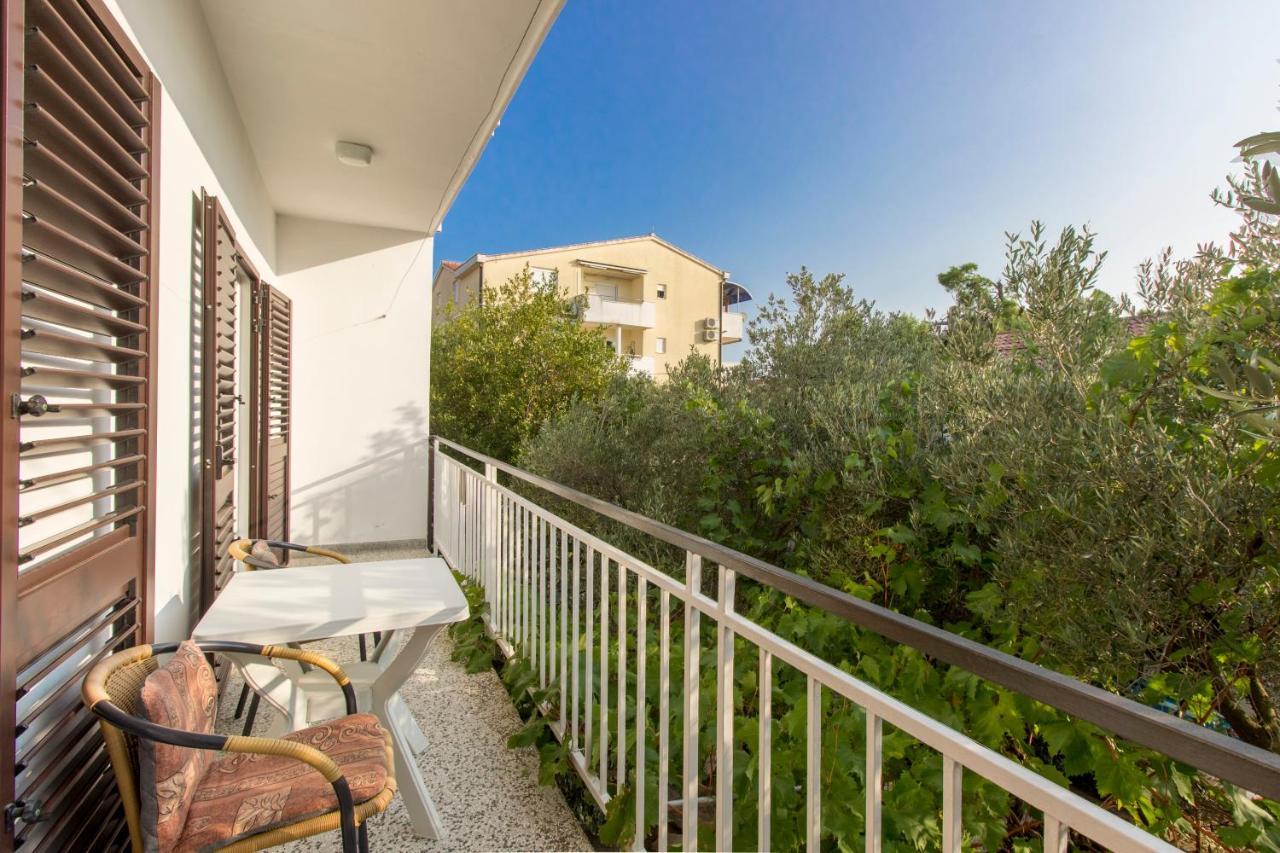 Apartments Ivan Vodice Bagian luar foto